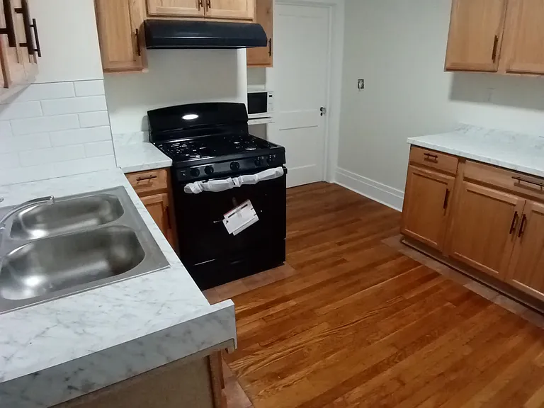 123 Onondaga Ave #2 — Photo 54