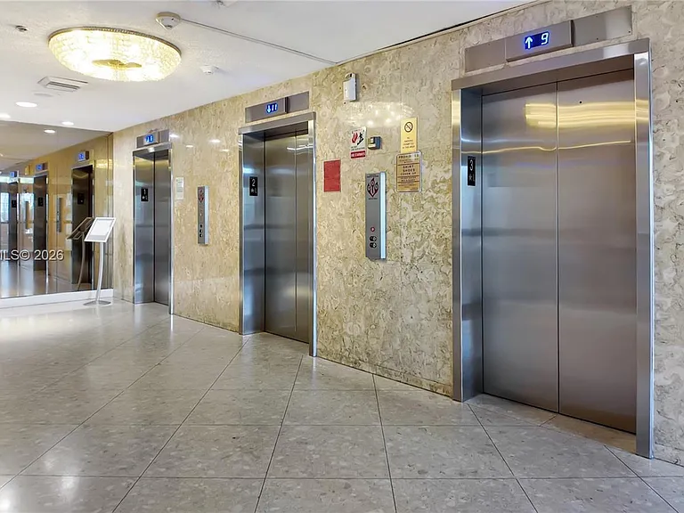 5601 Collins Ave #711 — Photo 32