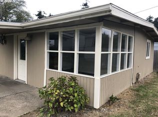 558 S Main St, Coos Bay, OR