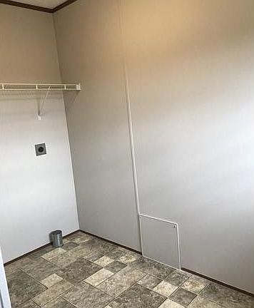 2nd image of 2311 Dillon Dr