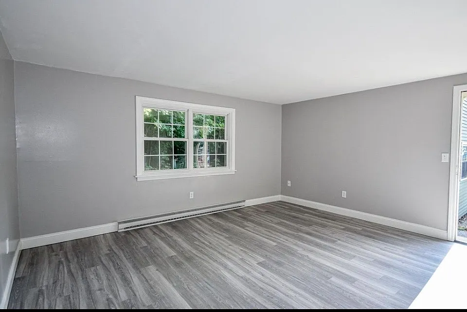 1 bed, 448 sqft, $1,350 — Photo 3