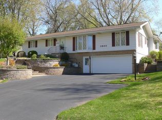 3866 Effress Rd, White Bear Lake, MN 55110