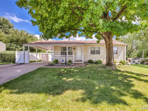 4828 Plum Tree Ln, Hazelwood, MO 63042