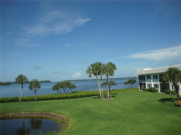 3rd image of 4736 Independence Dr #4736
