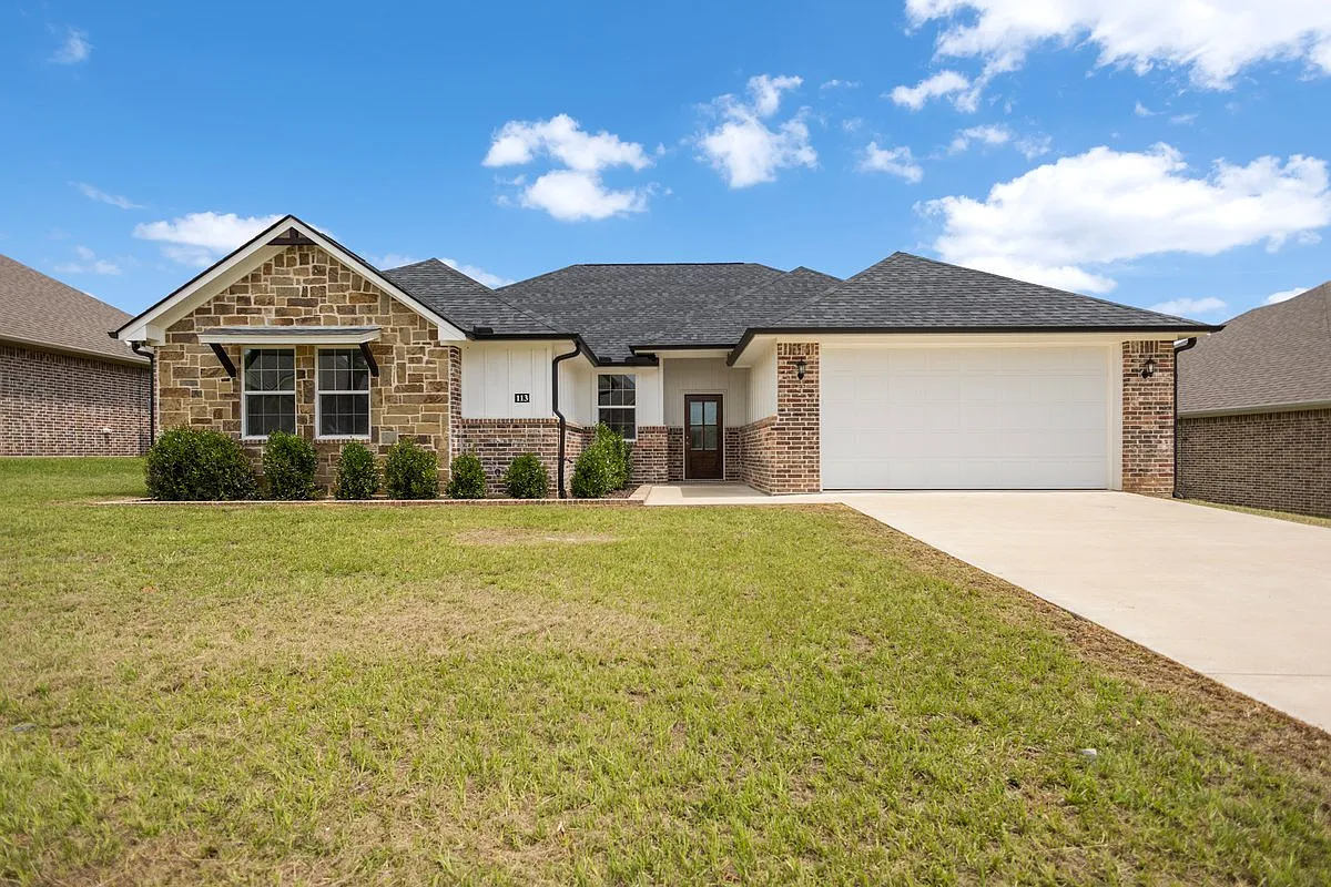 113 Hay Meadow Dr — Photo 1