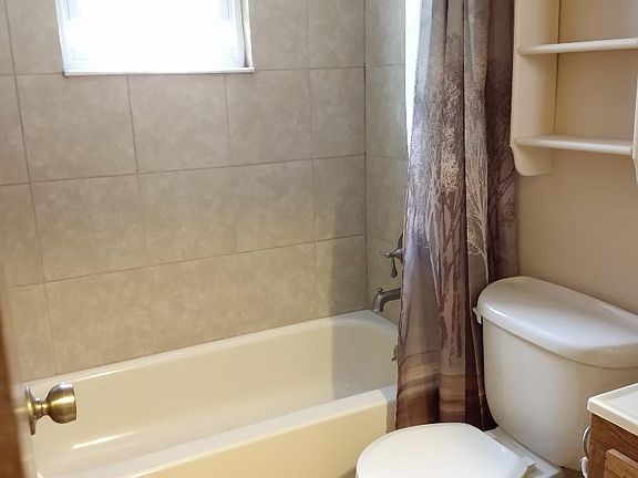 4th image of 1407 Chamale Ln