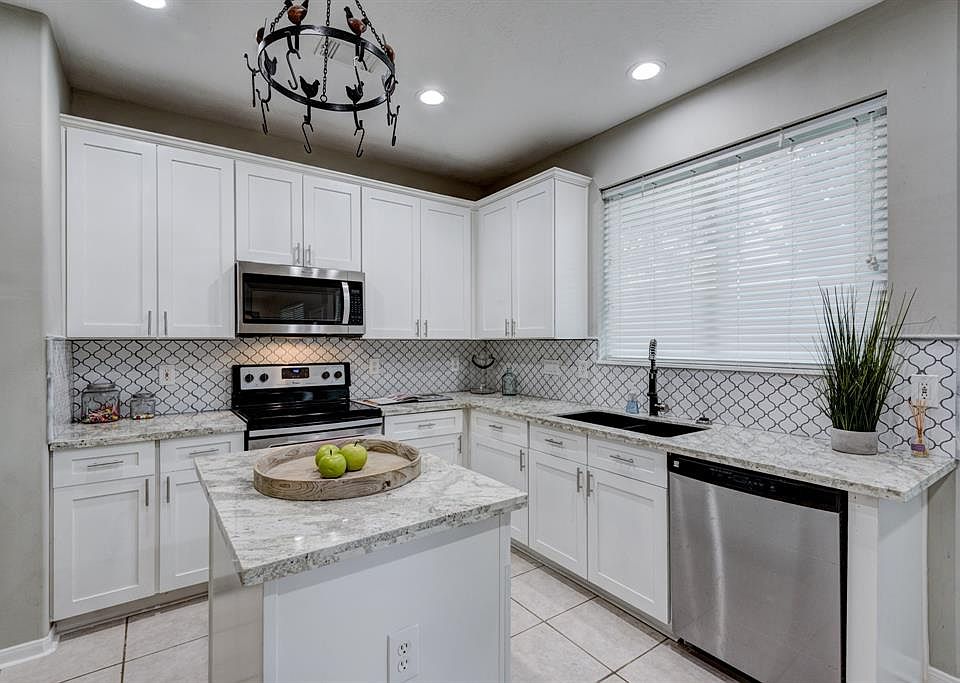 1st image of 1714 Emerald River Dr