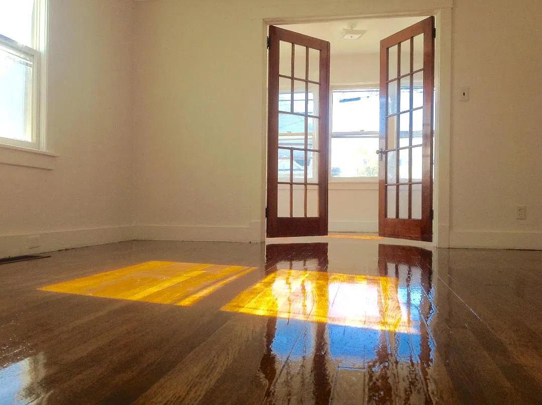 2 bed, 985 sqft, $1,240 — Photo 1