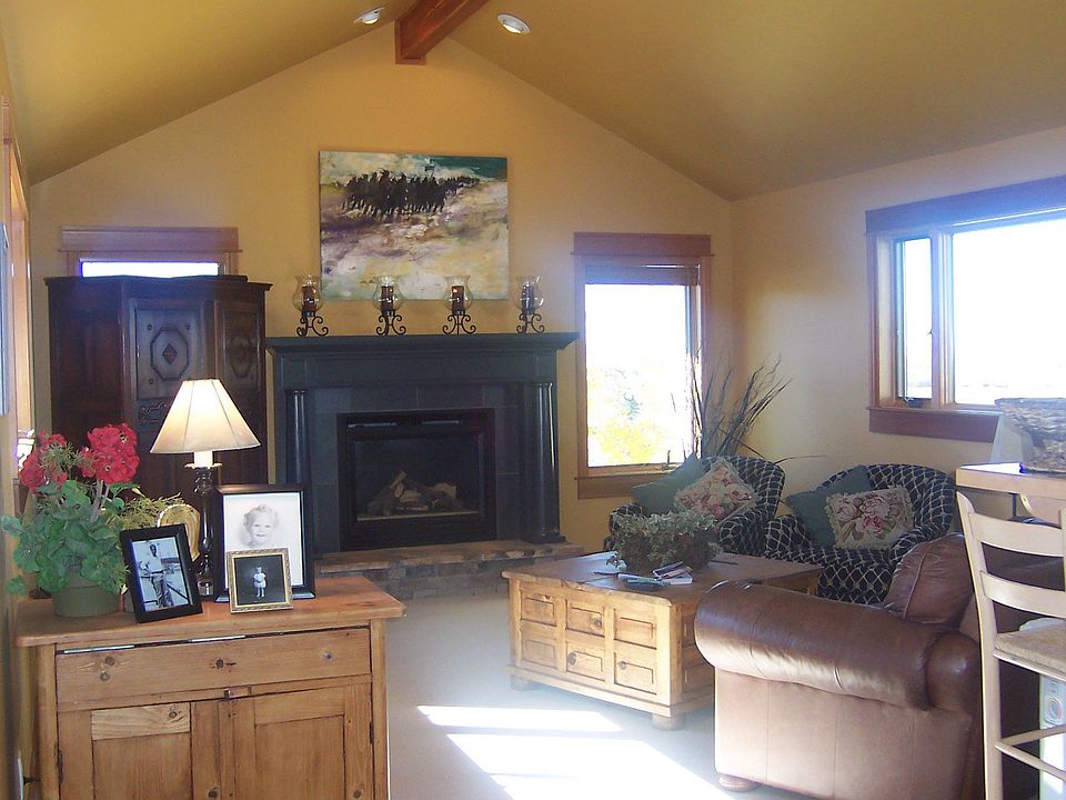 2nd image of 230 Triple Tree Rd
