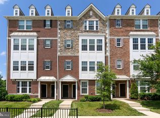 44087 Peirosa Ter, Chantilly, VA 20152