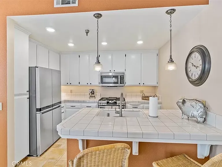 942 Bluebell Way — Photo 11