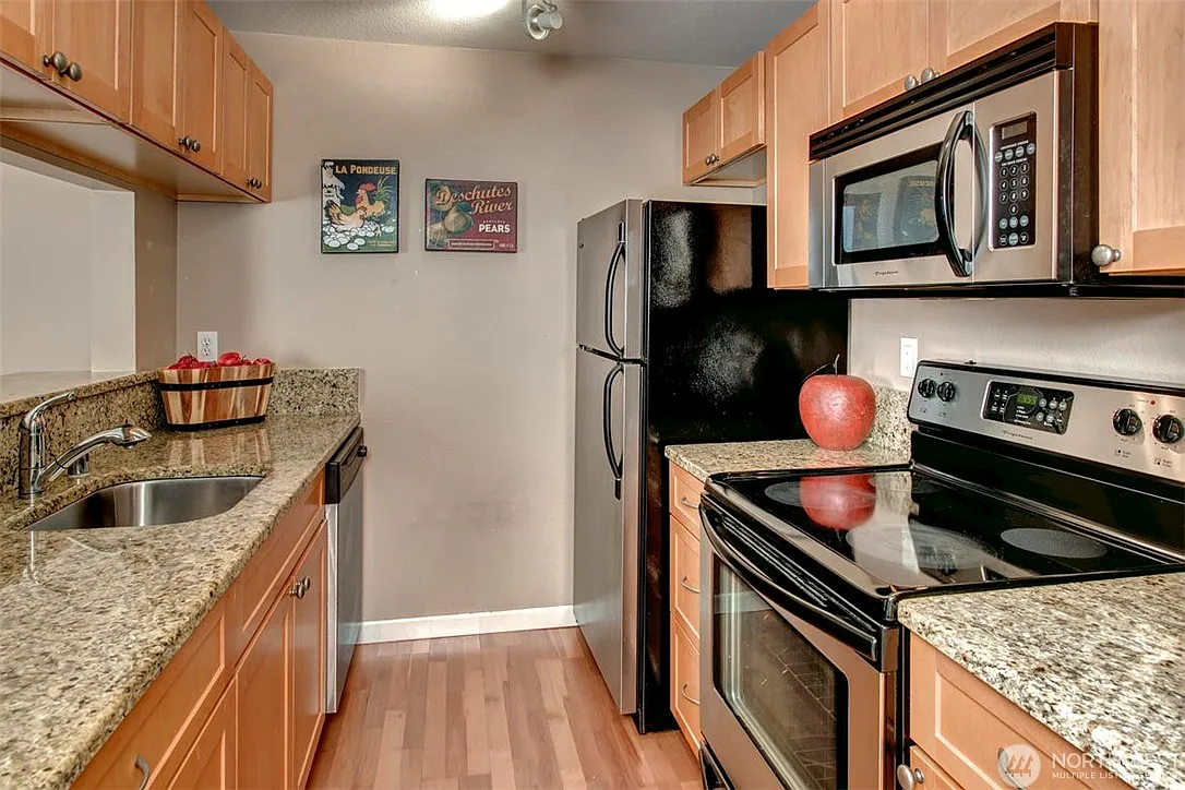 1 bed, 626 sqft, $1,800 — Photo 3