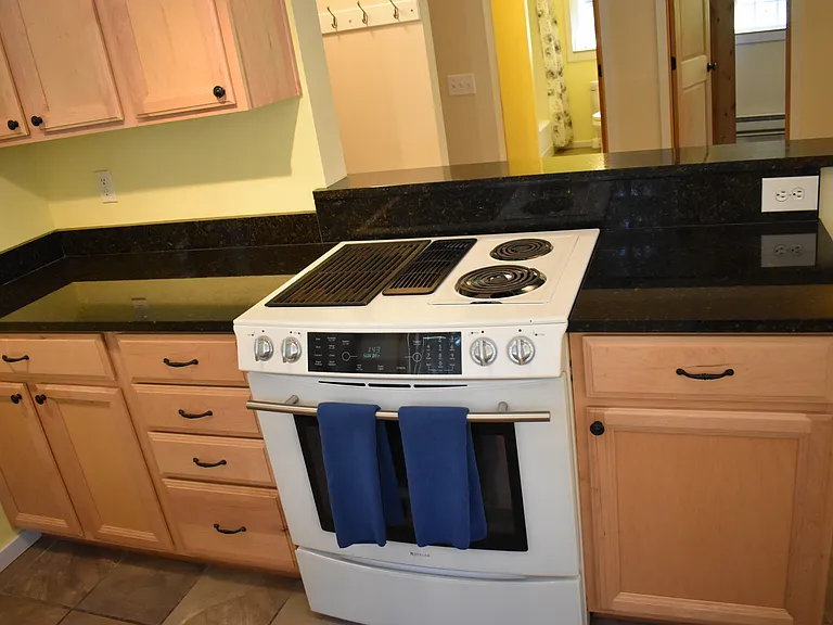 9432 NE Midway Ave — Photo 8