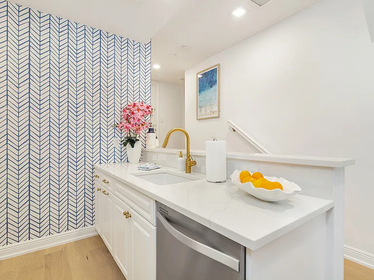 106 Hammon Ave #1 — Photo 15