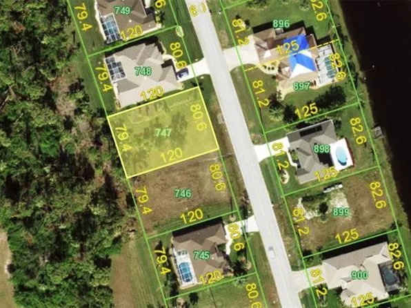 812 Rotonda Cir #747, Rotonda West, FL 33947