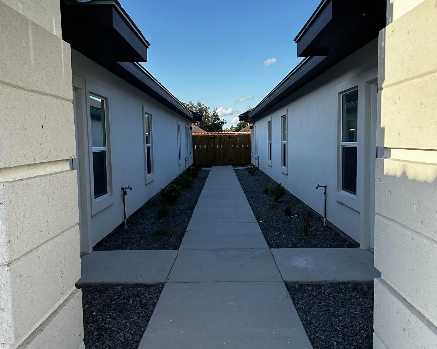 1002 Sugar Garden Dr — Photo 3