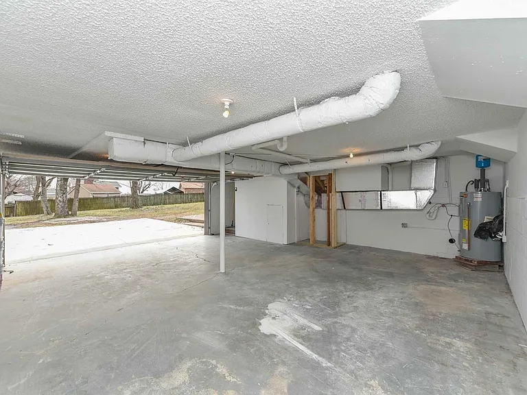 248 Bell Rd — Photo 48