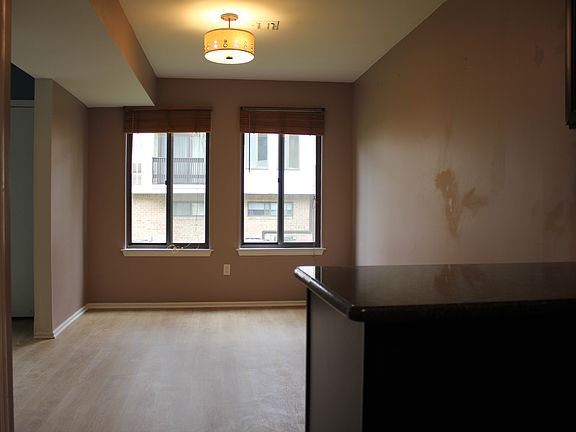 2nd image of 5-12 Aspen Way #512
