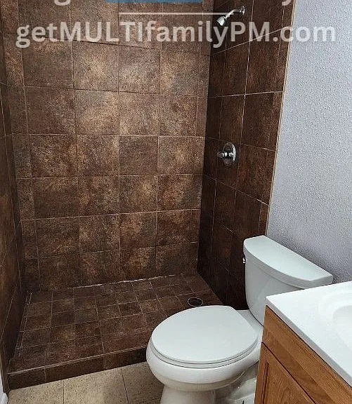 10044 N 18th Ave #2 — Photo 4