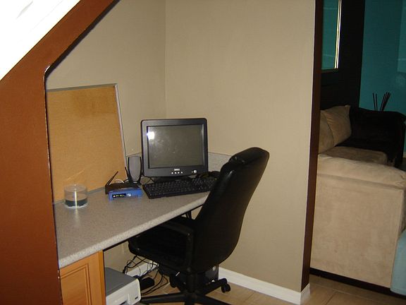 COMPUTER NOOK