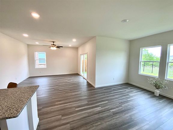 5th image of 8248 Muscovy Dr