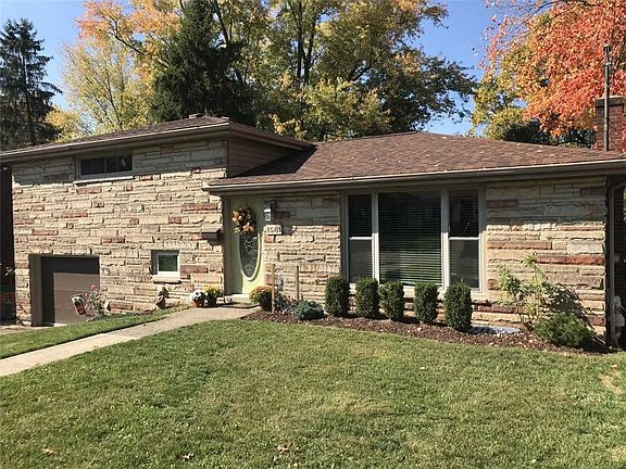 2nd image of 1581 Fairmont Dr