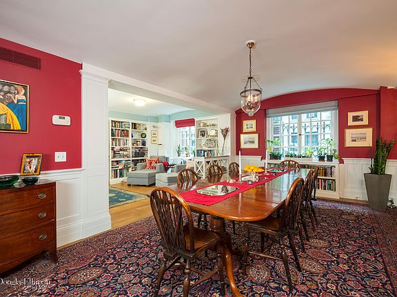 4th image of 27 W 67th St #1FW