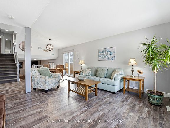 5th image of 25 Bitternut Pl