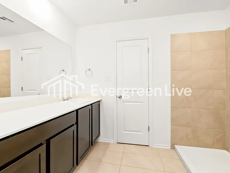 10924 SW 22nd St — Photo 10