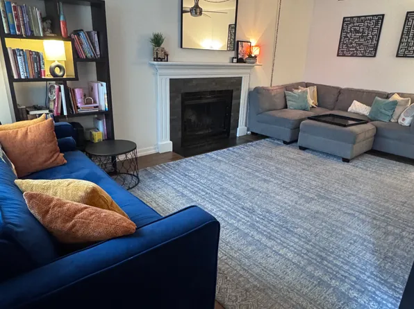 2924 Coho St #2924, Madison, WI 53713