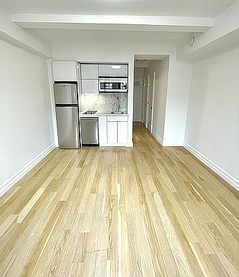 1st image of 320 E 42nd St #1891