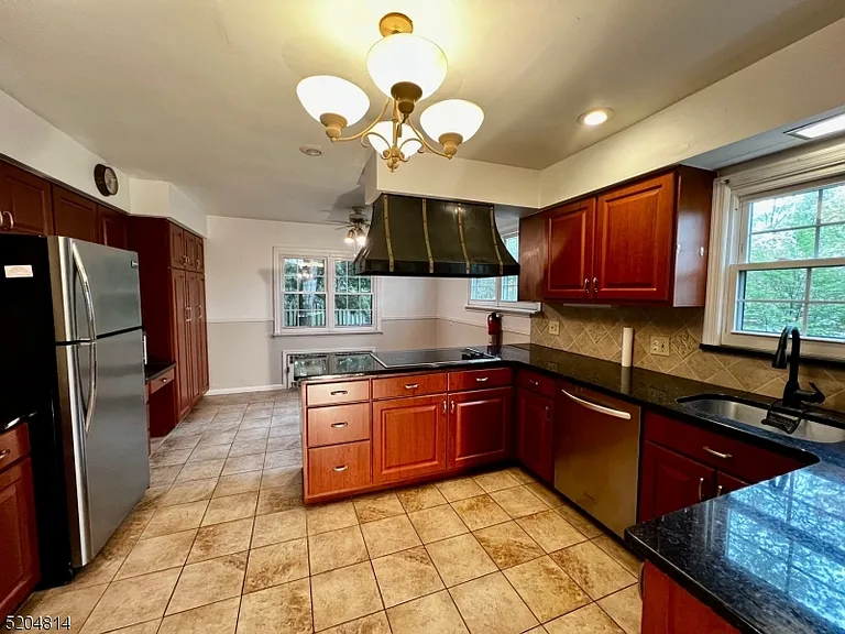 12 Hobart Gap Rd — Photo 14