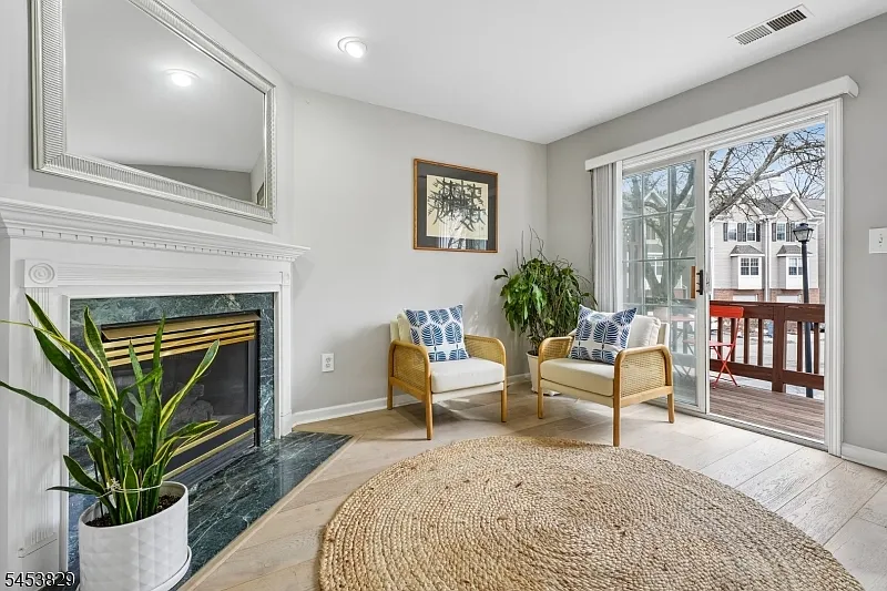 2 bed, 2.5 bath, $3,900 — Photo 4