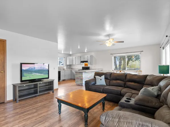 2061 S Woodland Dr, Kalispell, MT 59901