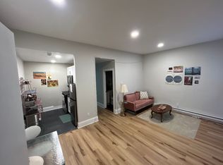939 Spruce St APT 2F, Philadelphia, PA 19107
