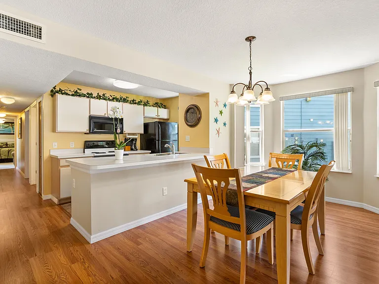 8707 Knightsbridge Ct #B — Photo 13