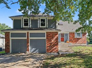 2204 S Apache St, Olathe, KS 66062