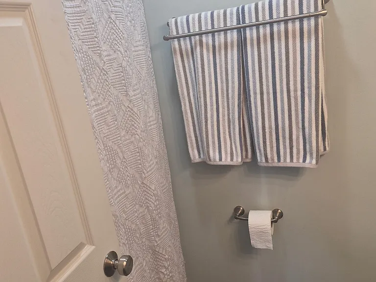 3782-3784 Charlotte Dr #2 — Photo 3