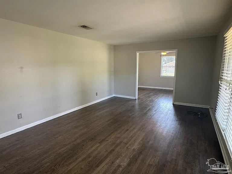 6222 Maybelle Dr — Photo 9