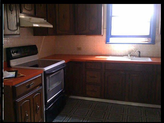 3rd image of 794 E Abriendo Ave