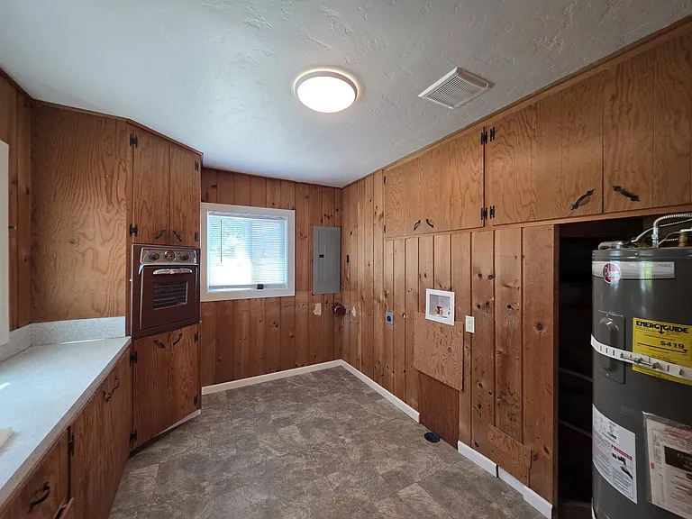 1325 N Cleveland St — Photo 25