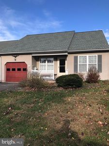 30 Oakgrove Ln, Millersville, PA, 17551