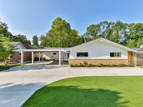 5820 Bonfire Dr Louisville Ky 40207 Zillow