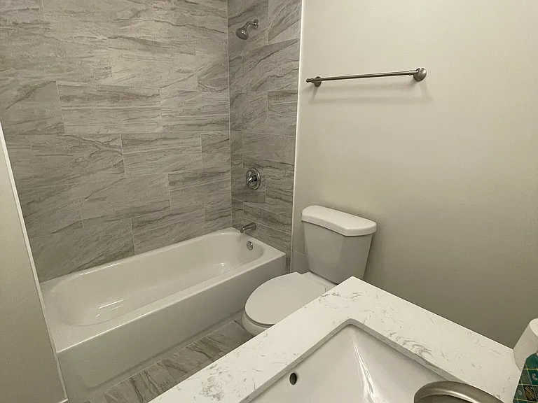 4513 Grove Ave #6 — Photo 9