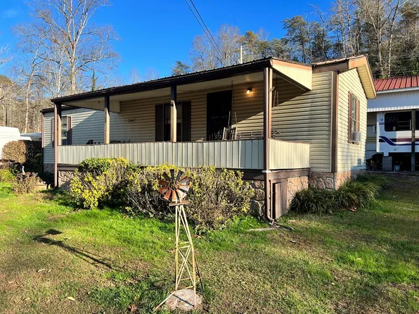 226-17 Old Soco Rd, Whittier, NC 28789
