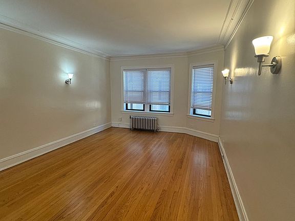 5th image of 910 Judson Ave #914-1-1A