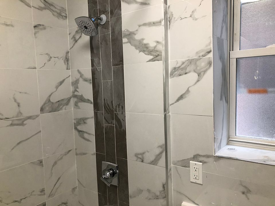 2nd image of 169 Manhattan Ave APT 33Q