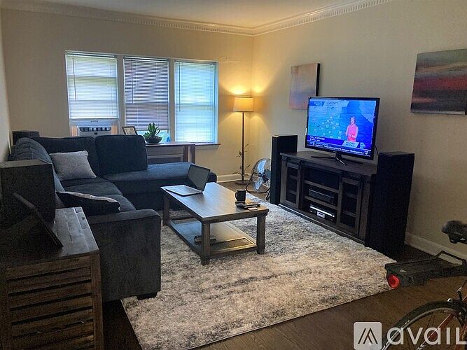 1st image of 5425 W Martin Dr #306