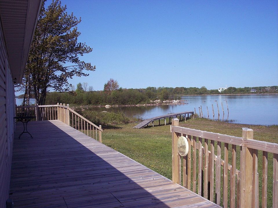 New deck overlooking River