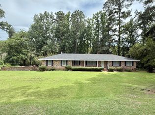 505 Rucker Dr, Saint Matthews, SC 29135